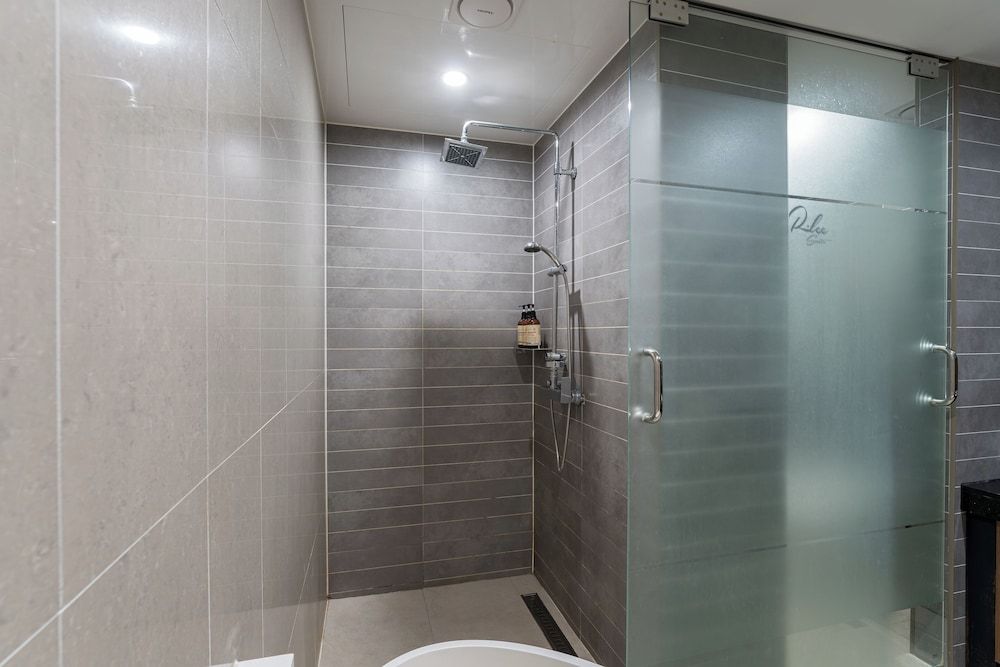 BrownDot Hotel Songdo Standard Family Twin Room 8