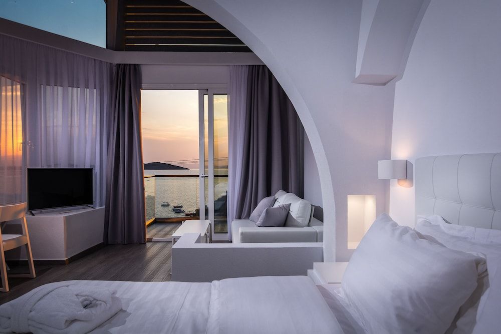 Deluxe Suite, Sea View
