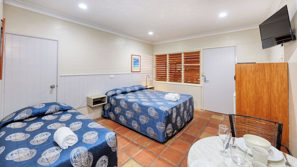 Mackay Rose Motel Standard Twin Room 3