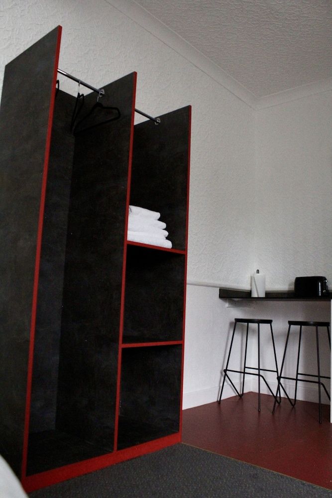 The Station Aparthotel Family Triple Room, Accessible 4