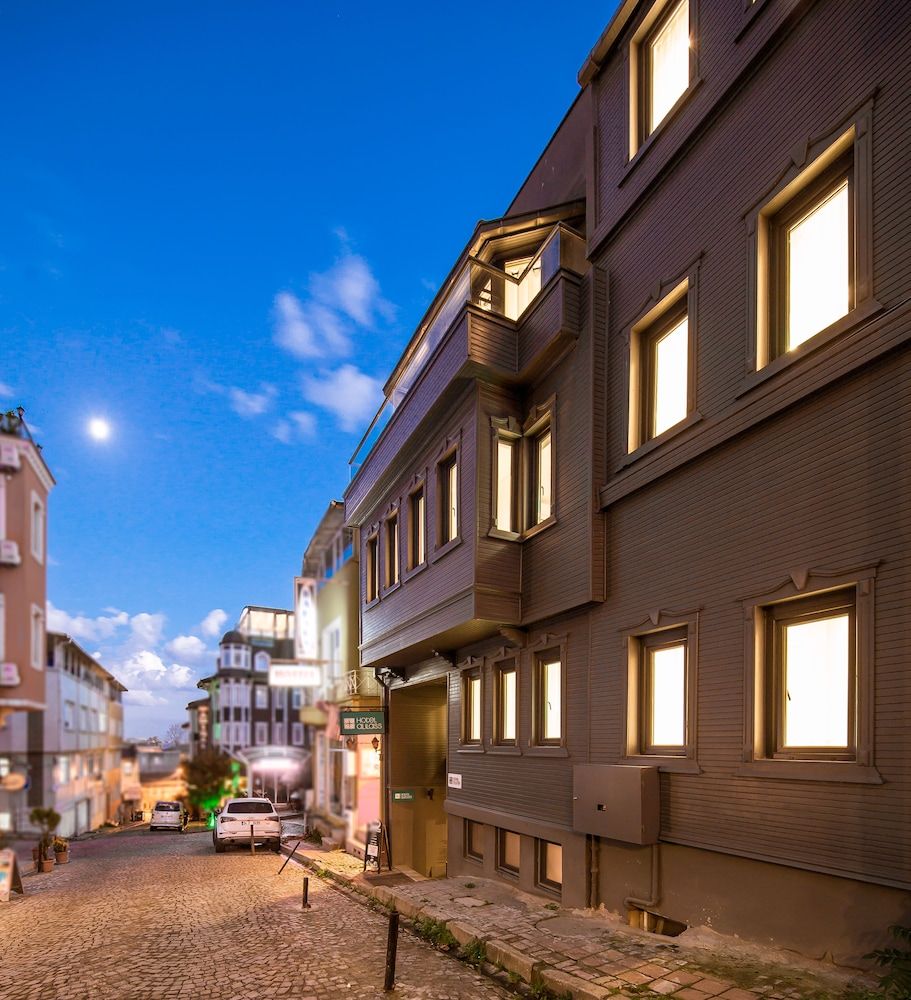 undefined Hotel Alilass 2