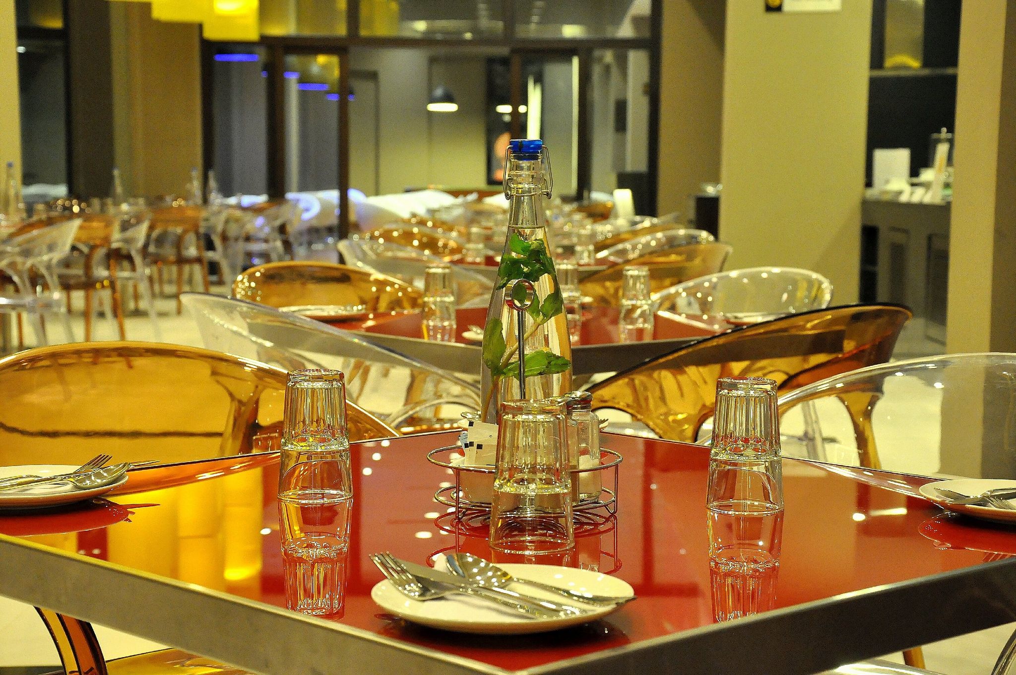 Food & Dining