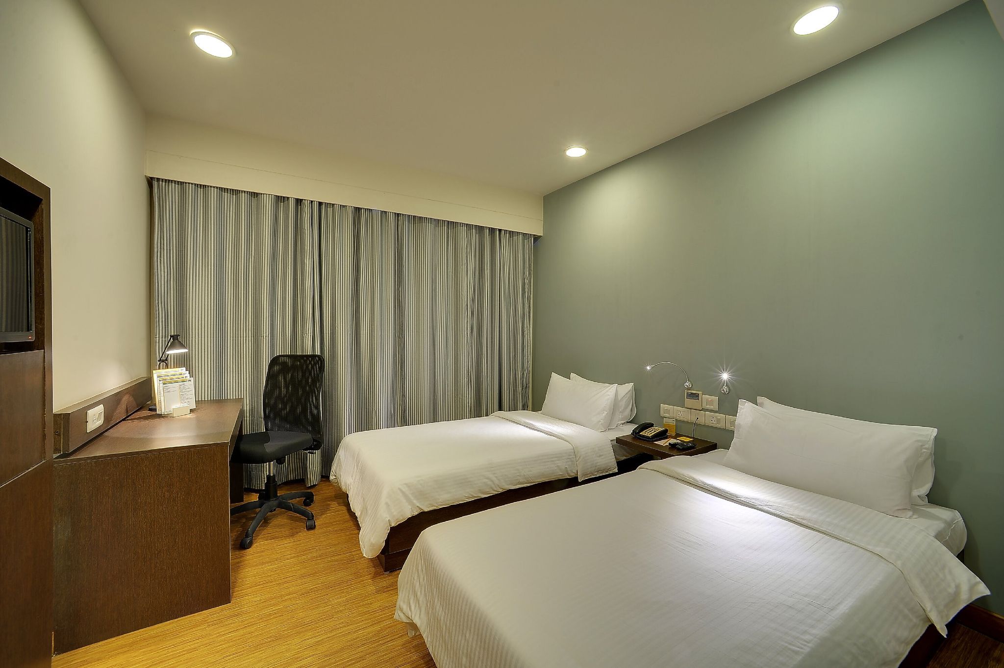 Keys Select By Lemon Tree Hotels, Kochi Superior Twin Room 2