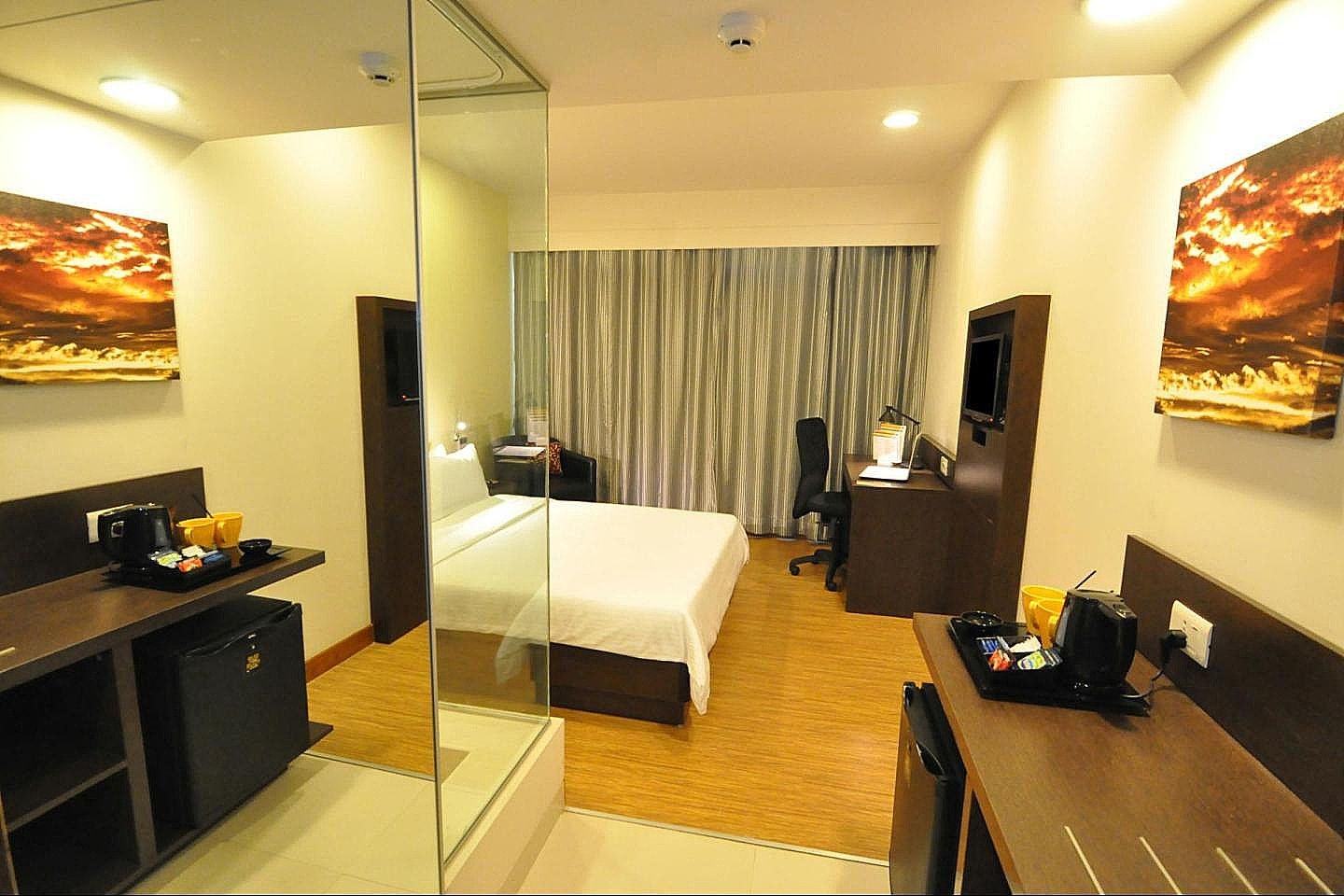Keys Select By Lemon Tree Hotels, Kochi Superior Double Room 7
