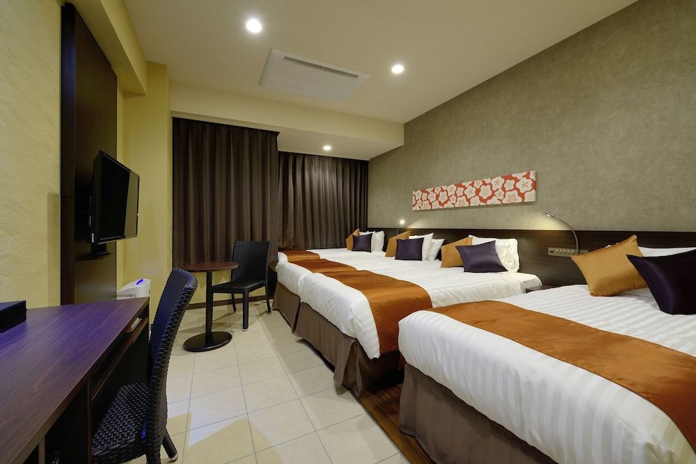 Partial Hollywood Twin Room (4 Single Beds) - [Main Tower]