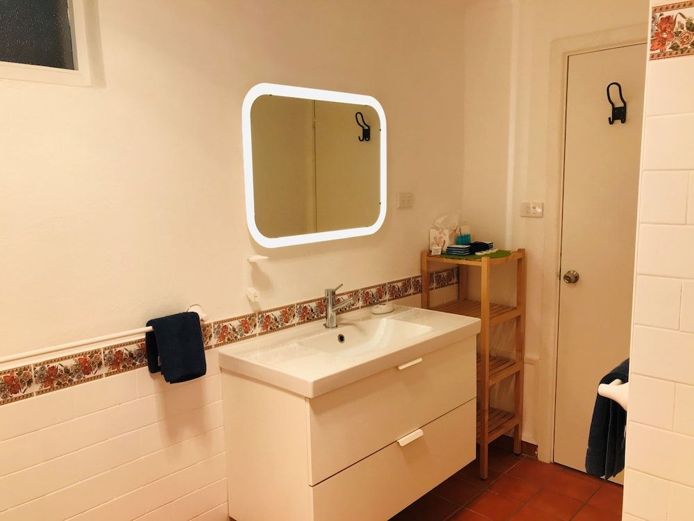 Berrima Bakehouse Motel Courtyard Executive Family Room 3