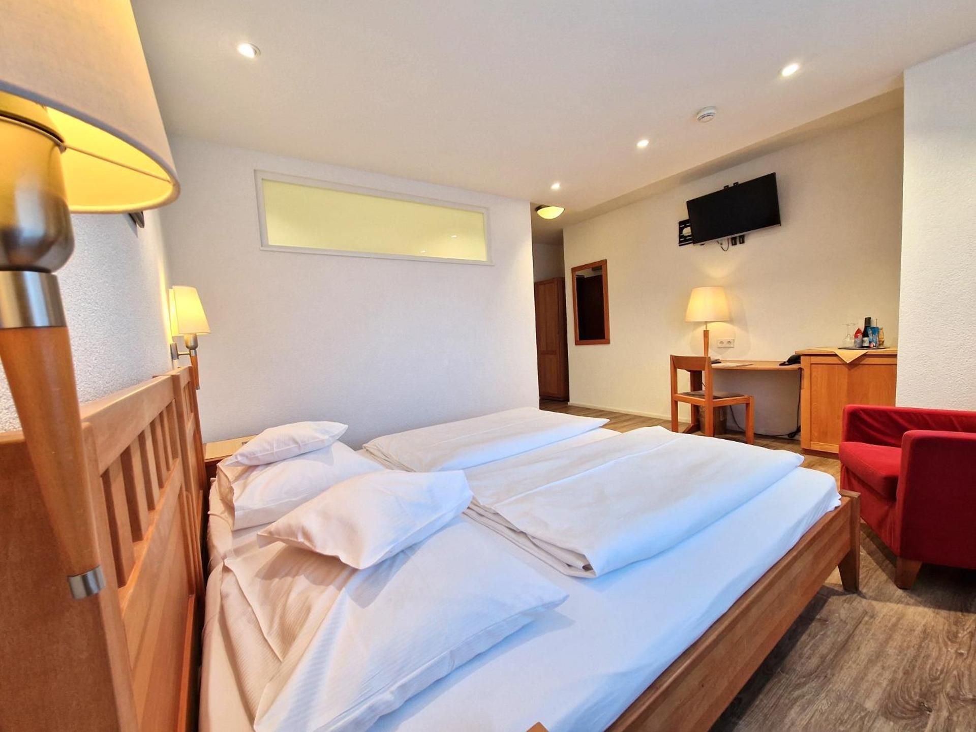 Badhotel Restaurant Stauferland Comfort Plus Zimmer 2