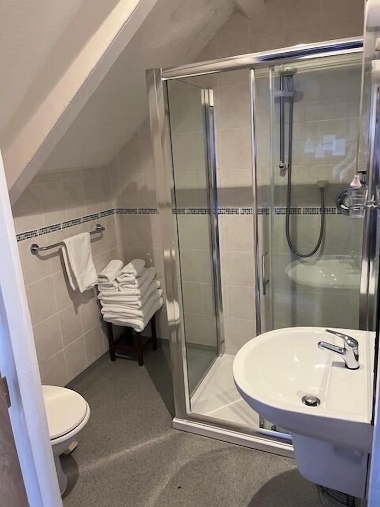 The Esplanade Suite, Ensuite, Sea View (High Floor) 4