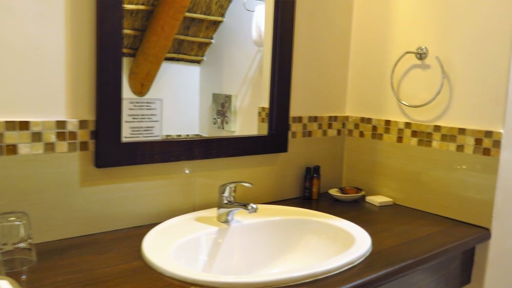 Oakhurst Hotel Family Room 3