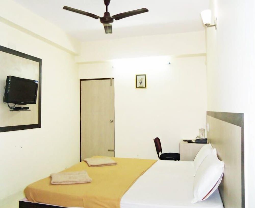 Superior Room (Non A/C)