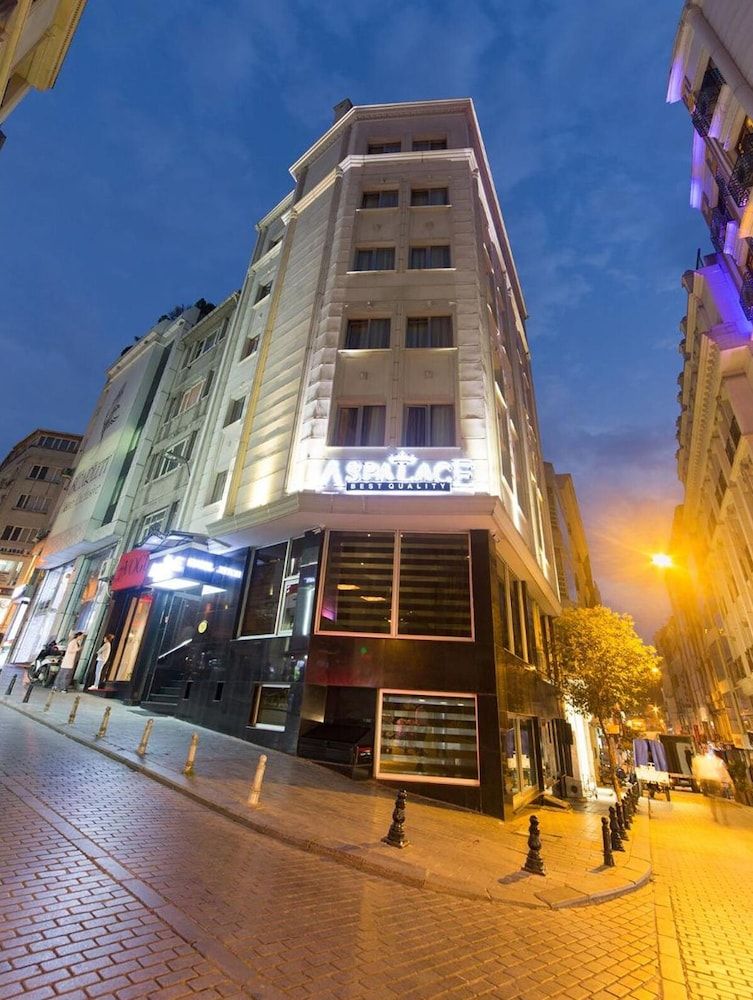 undefined Aspalace Hotel 4