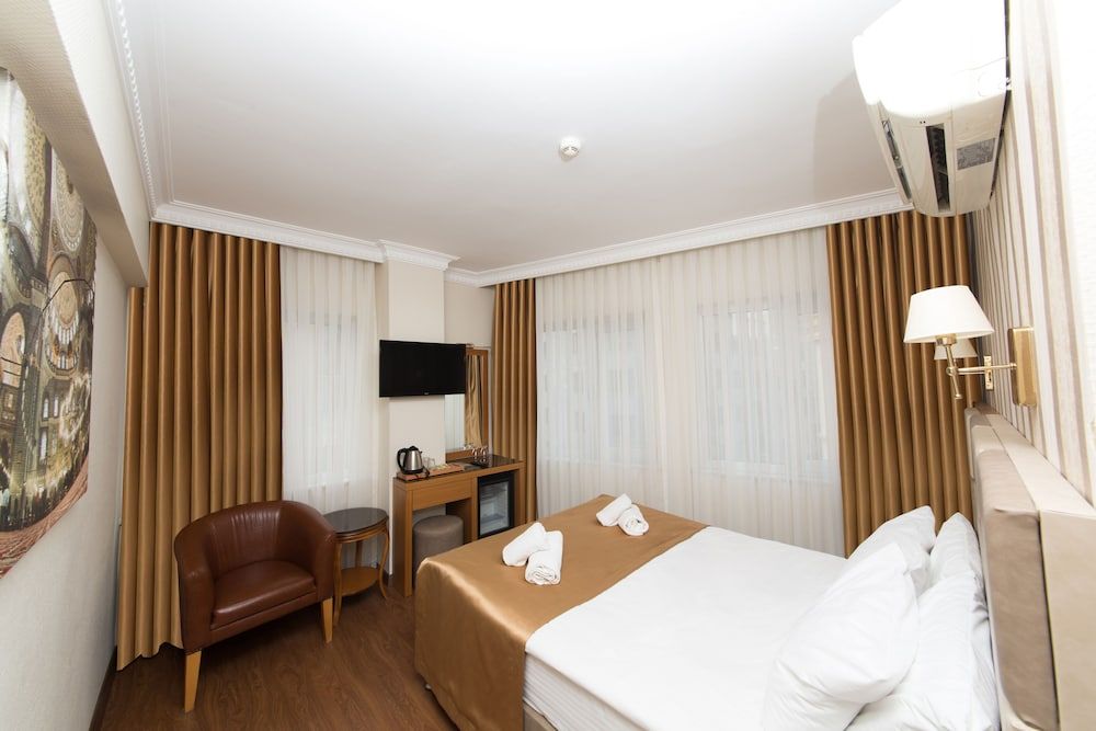 Aspalace Hotel Standard Double or Twin Room 3