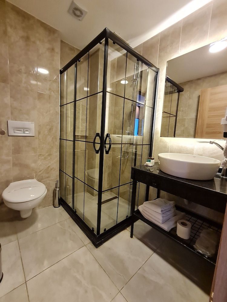 Air Boss Istanbul Airport and Fair Hotel Economy Double or Twin Room 20