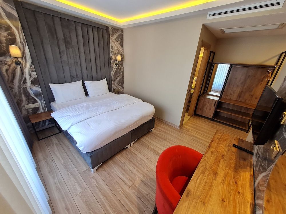 Air Boss Istanbul Airport and Fair Hotel Economy Double or Twin Room 15