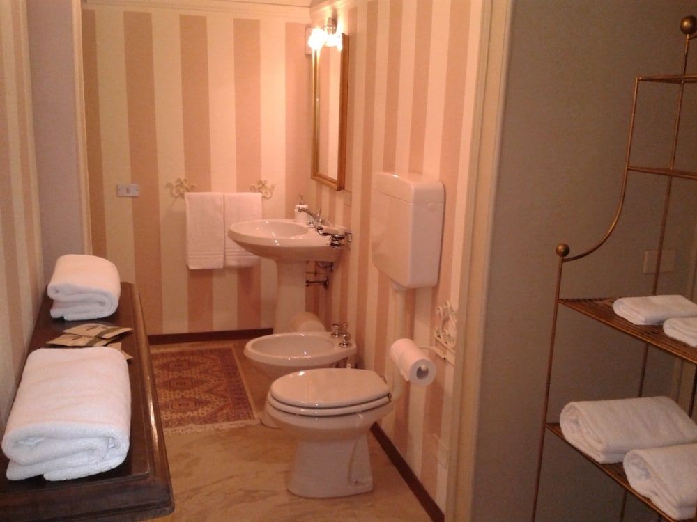 Royal Suite, Multiple Bedrooms, Ensuite, Executive Level