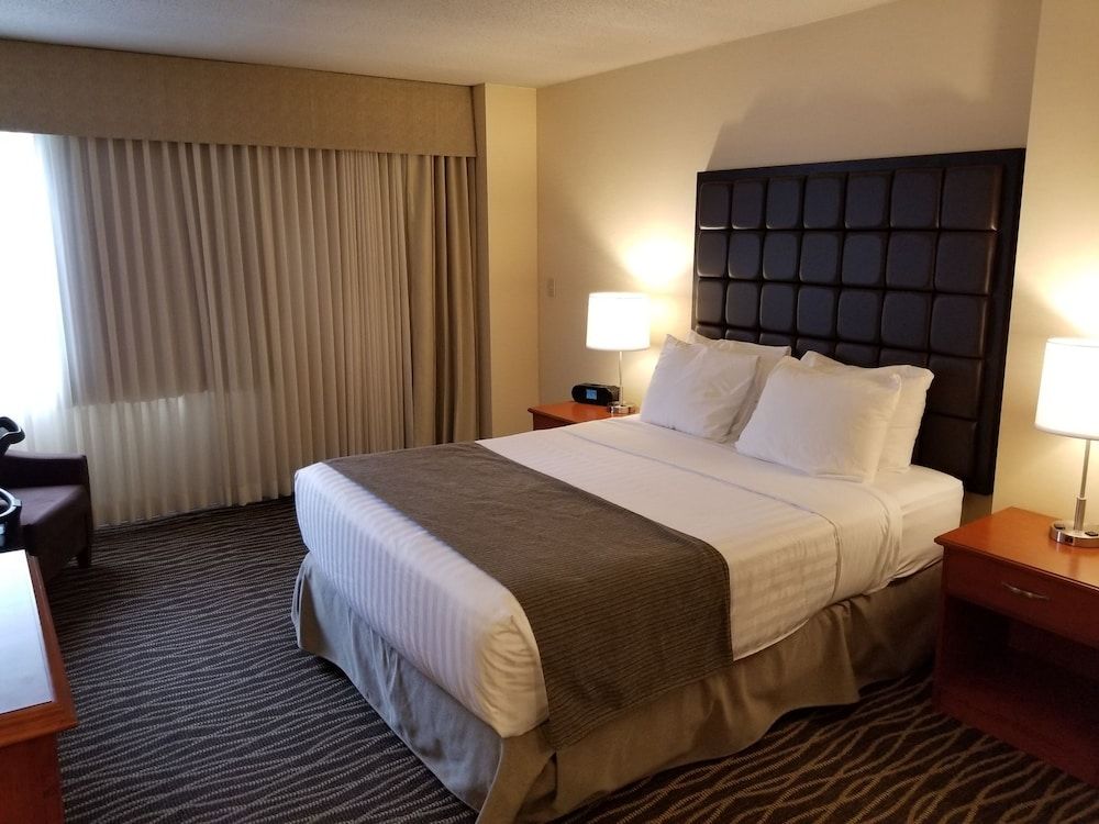 Standard Room, 1 Queen Bed