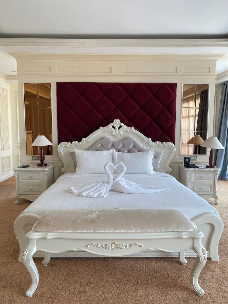 undefined Muong Thanh Holiday Hoi An Hotel 9