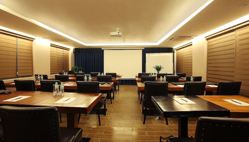 undefined Western Hanoi Hotel 7