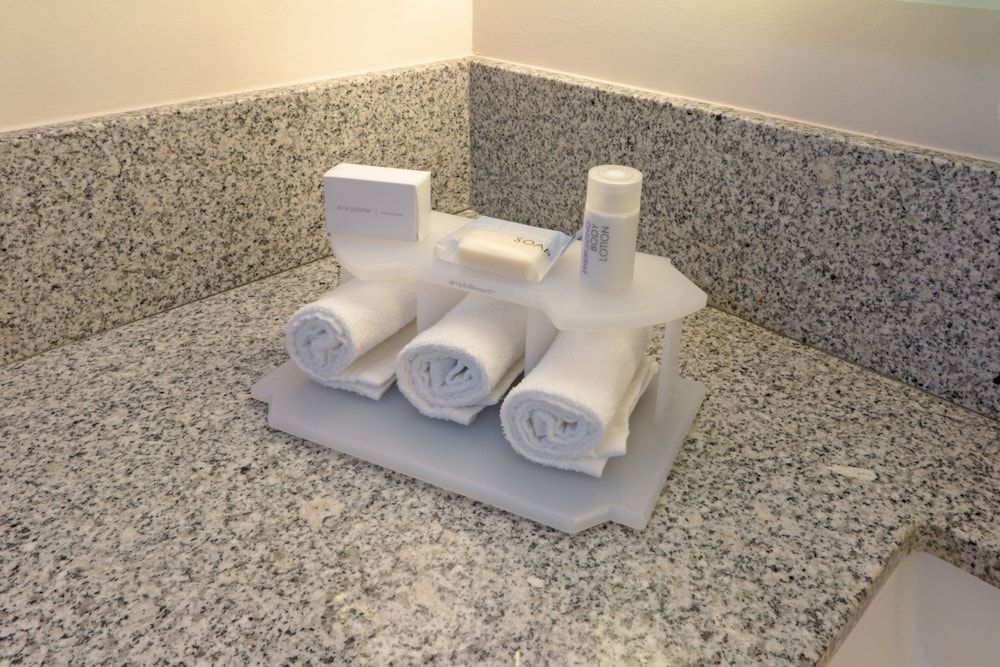 Holiday Inn Express & Suites Hermosillo by IHG Standard Room, 2 Queen Beds, Accessible 4