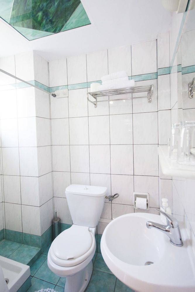 Zappion Hotel Economy Double Room 10