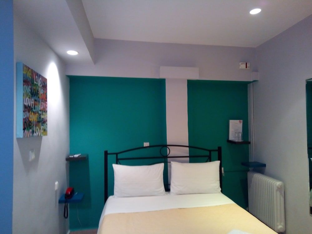 Zappion Hotel Economy Double Room 6