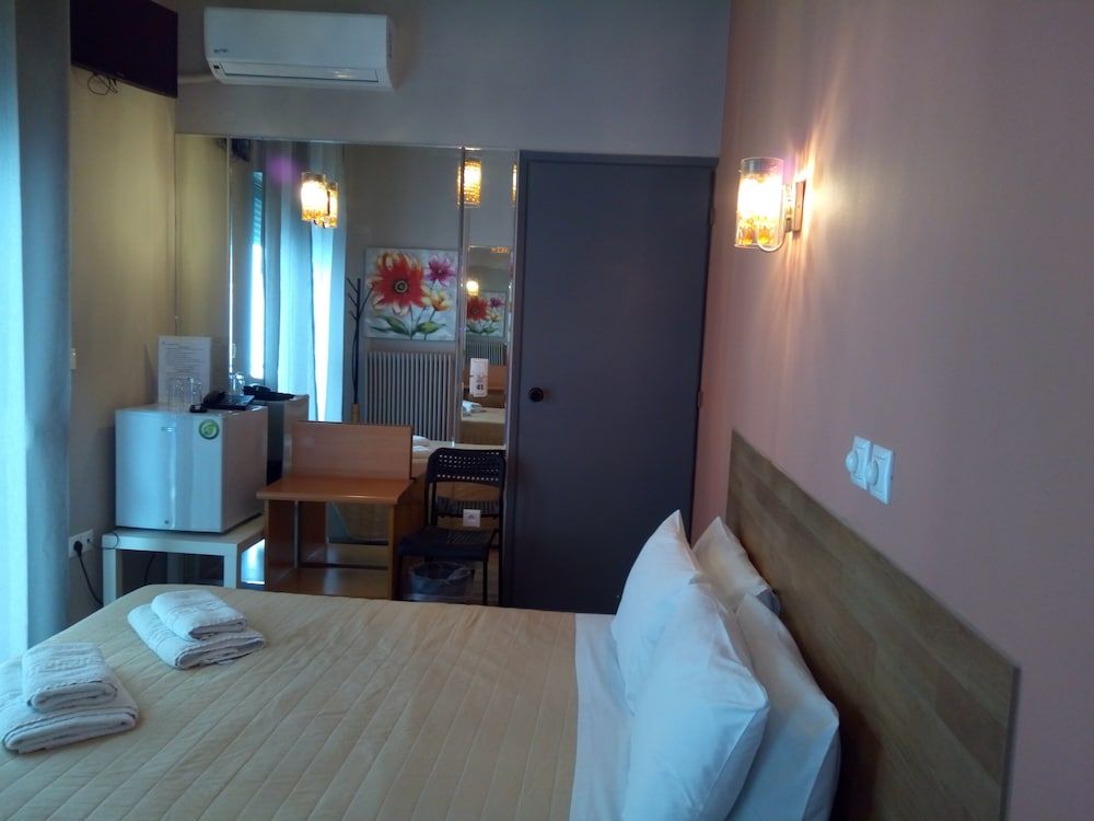 Zappion Hotel Economy Double Room 2