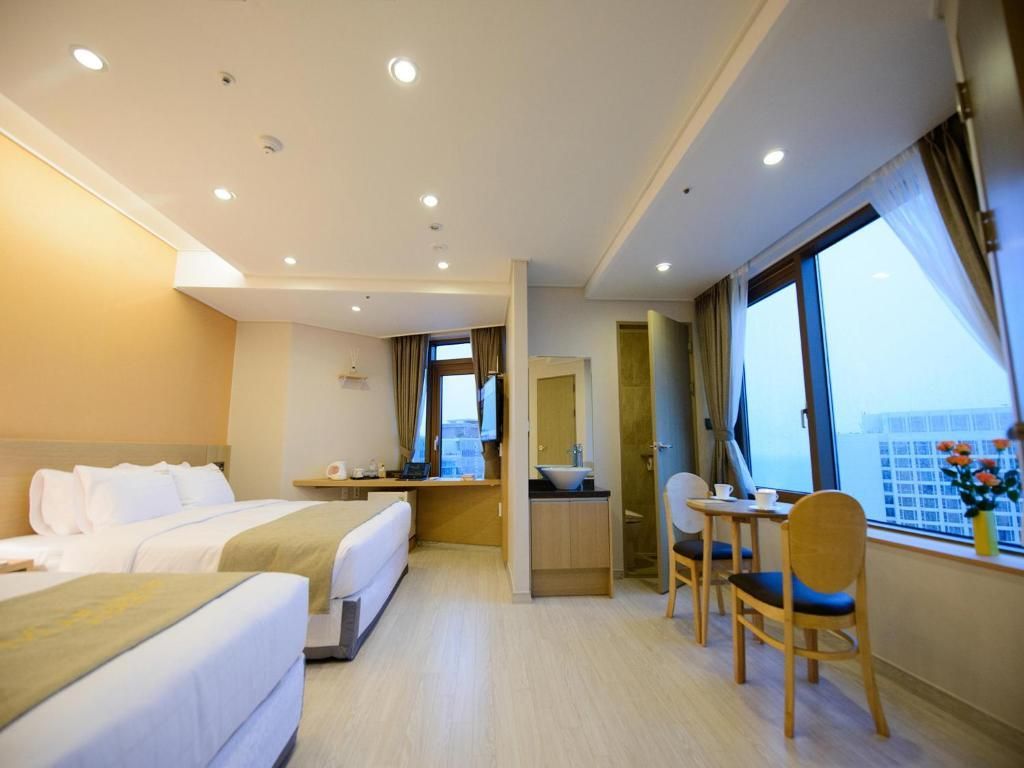 Deluxe Twin Room with Sea View