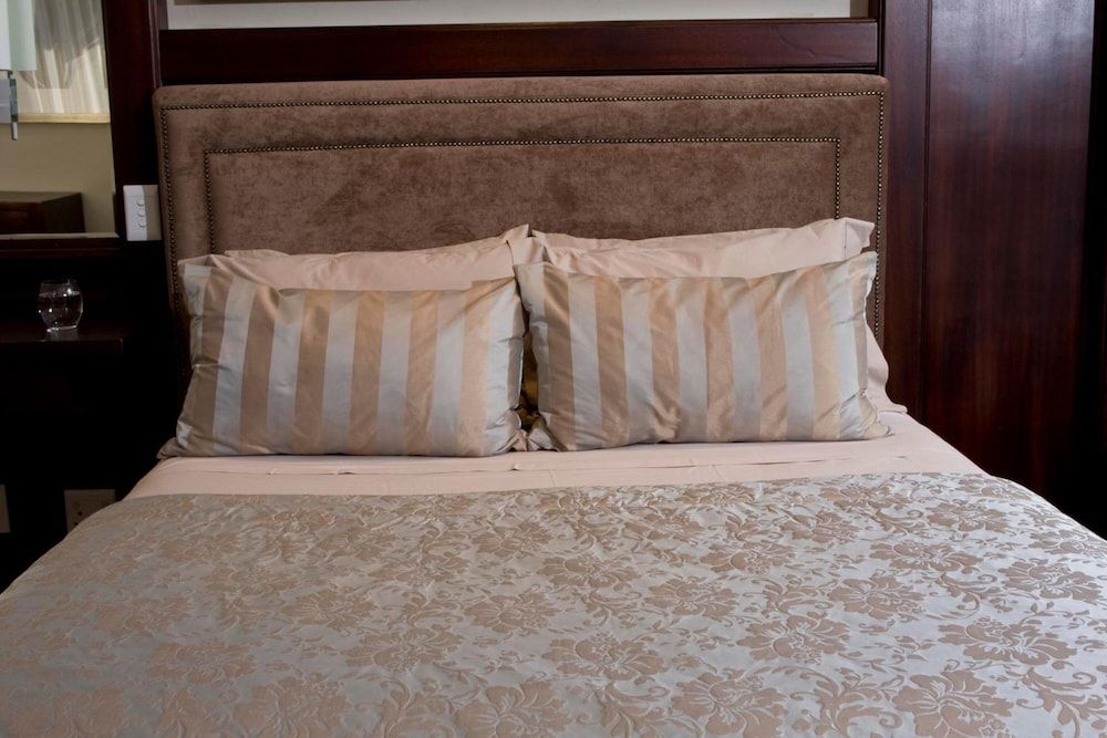 Apollo Hotel Executive Suite