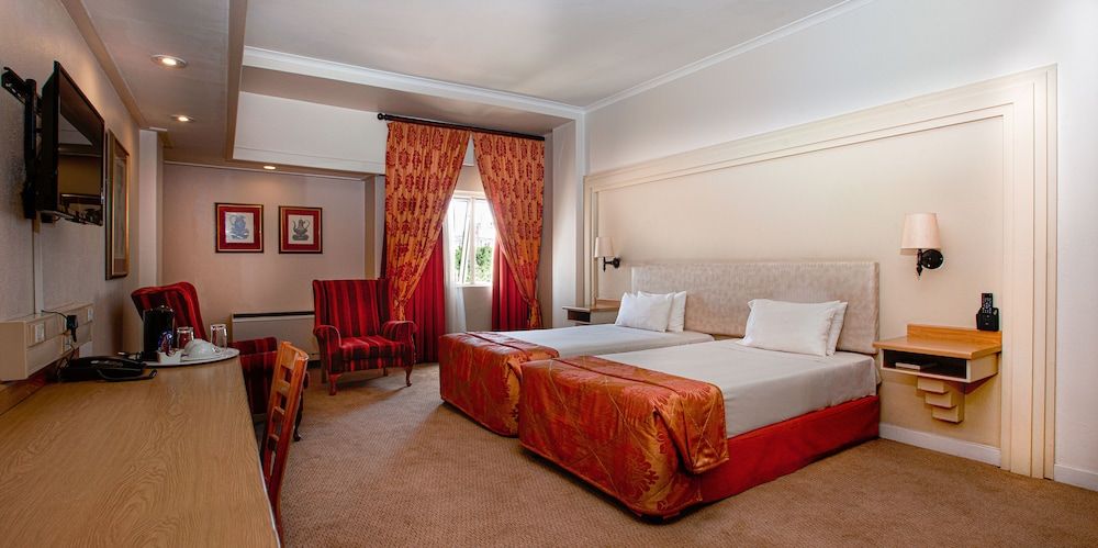 Apollo Hotel Luxury Twin Room 2