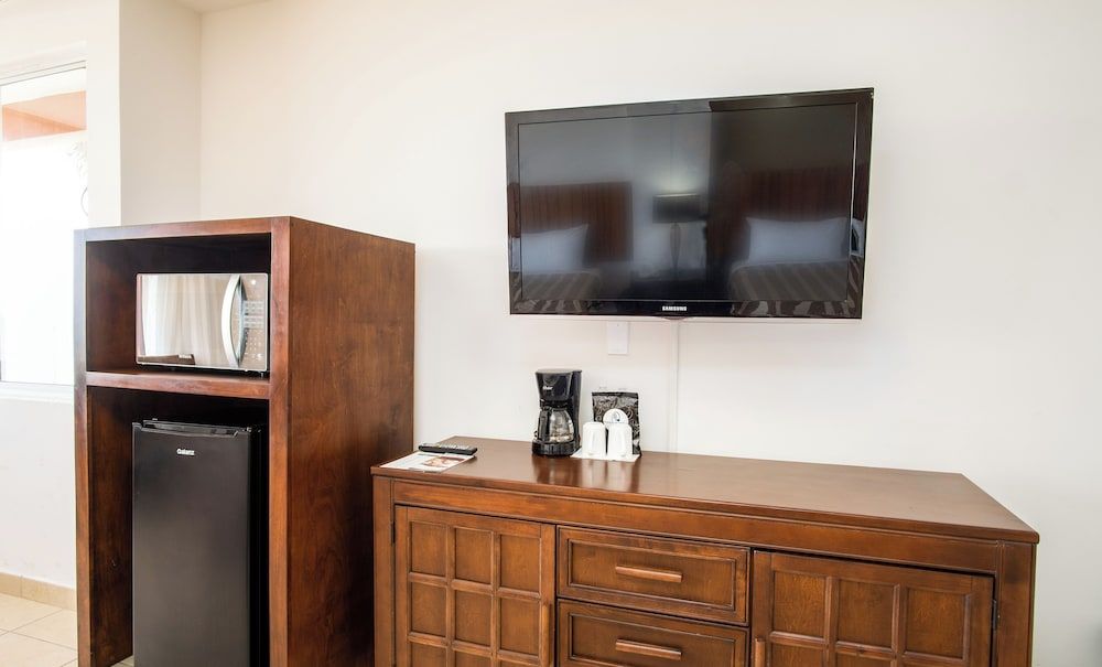 Puerto Nuevo Baja Hotel & Villas Ocean Front Double With AC 4