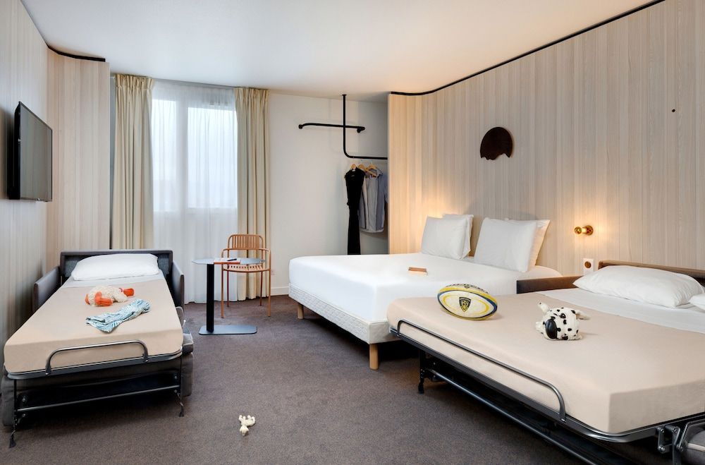 Standard Room, Multiple Beds (Quintuple)