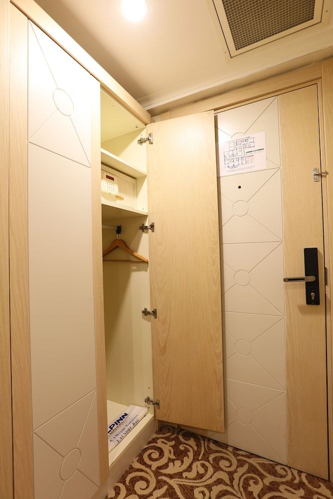 In-Room Safe