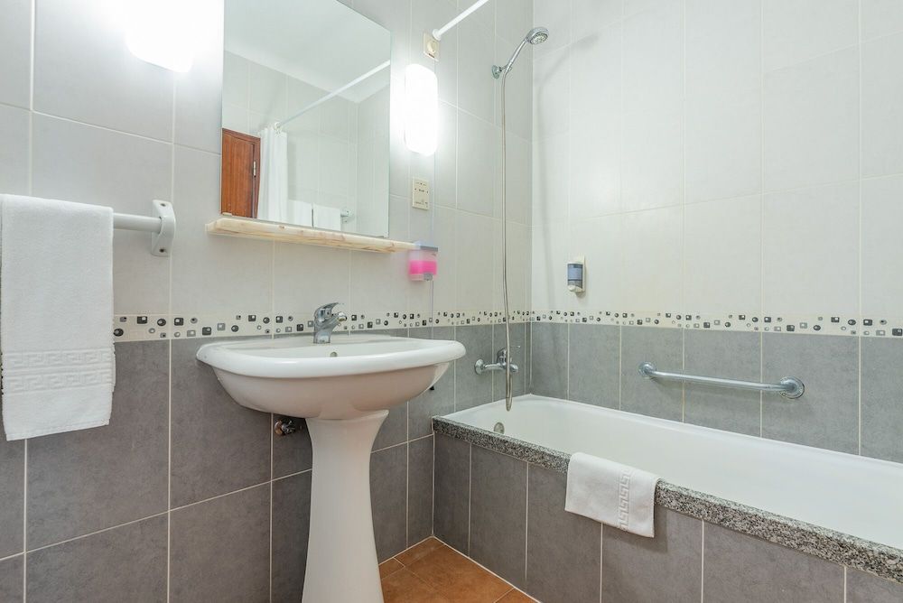 Aparthotel Navigator Apartment, 1 Bedroom, Sea View 4