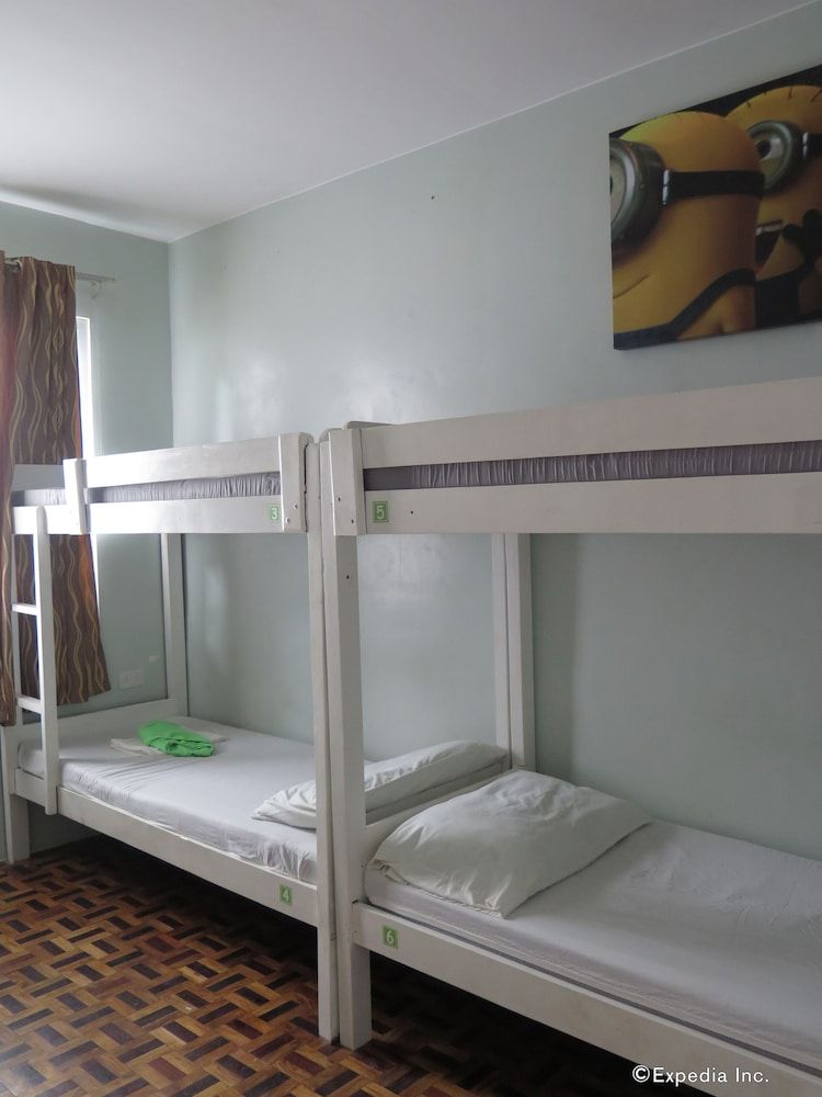 6 Bed Mixed Dorm