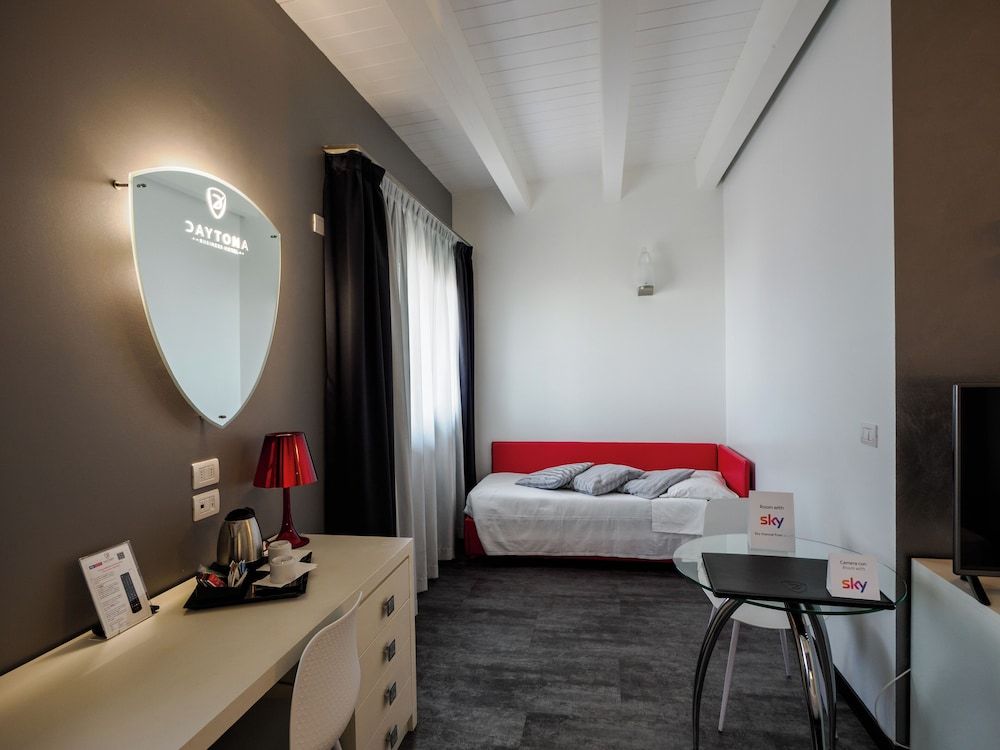 Daytona Business Hotel Junior Suite 3