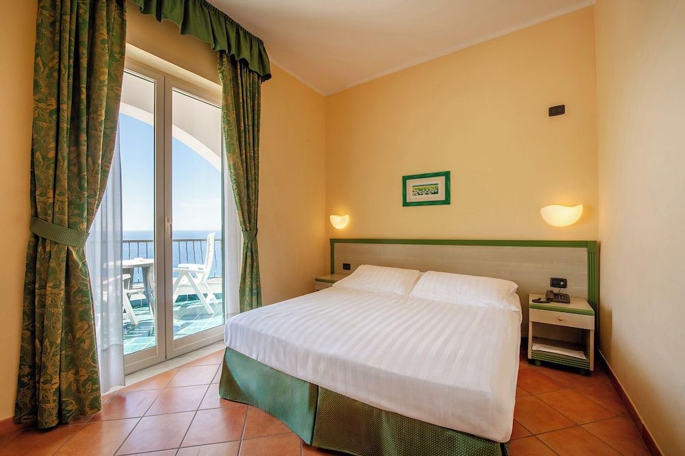 Superior Room, 1 King Bed, Terrace, Sea View