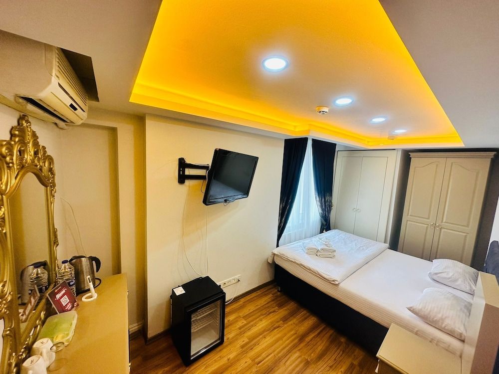 undefined Hotel Next2 3