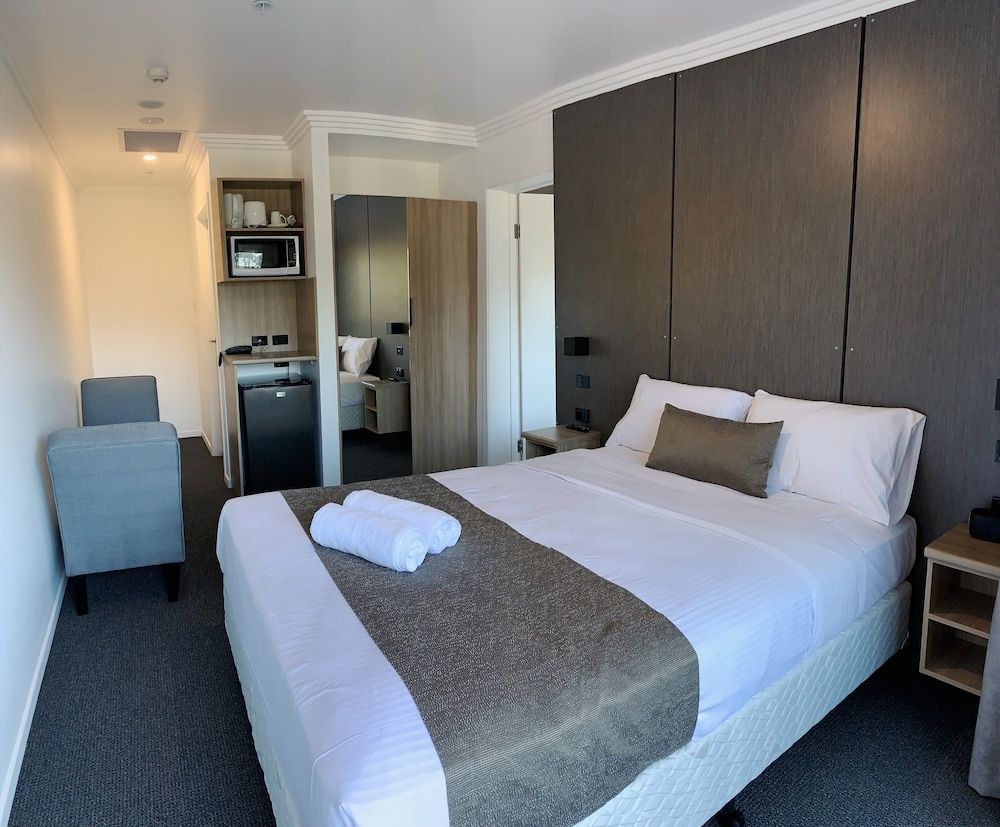 Superior Bayview Two Bedroom Apartment with Balcony