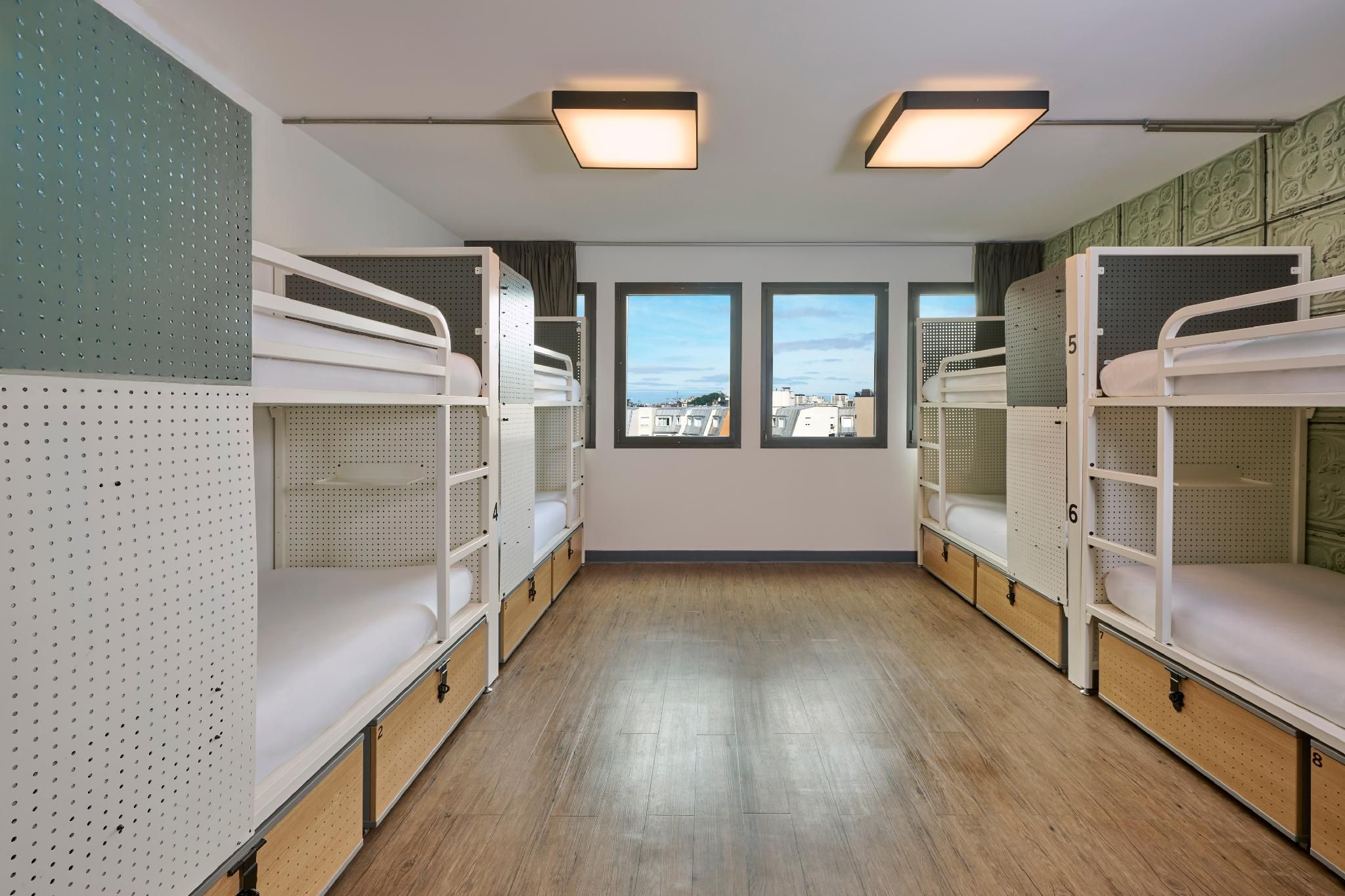 undefined Generator Paris 7