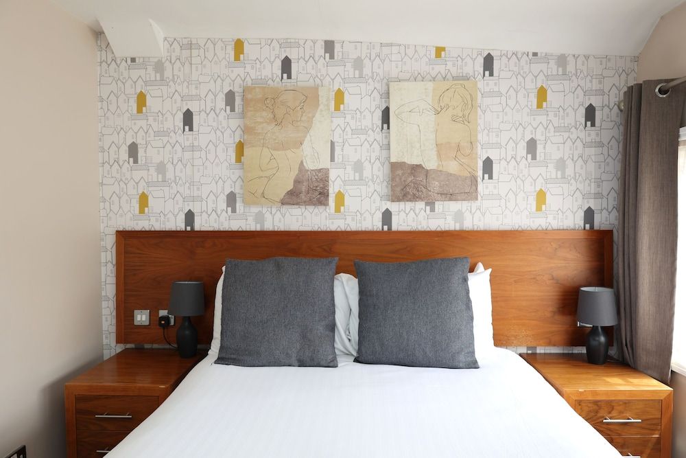 The Olde Kings Arms Comfort Suite, Ensuite 2