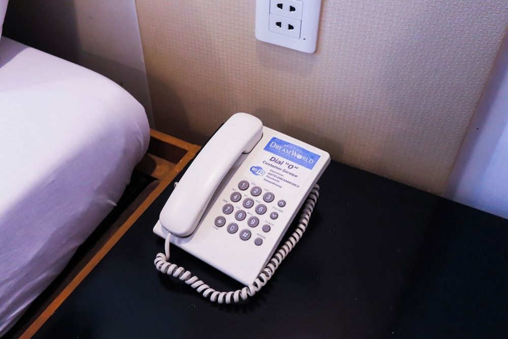 Hotel DreamWorld North EDSA Deluxe Room 12