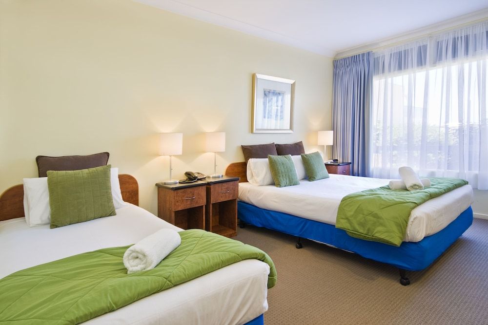 Sandridge Motel Standard Queen Room 2