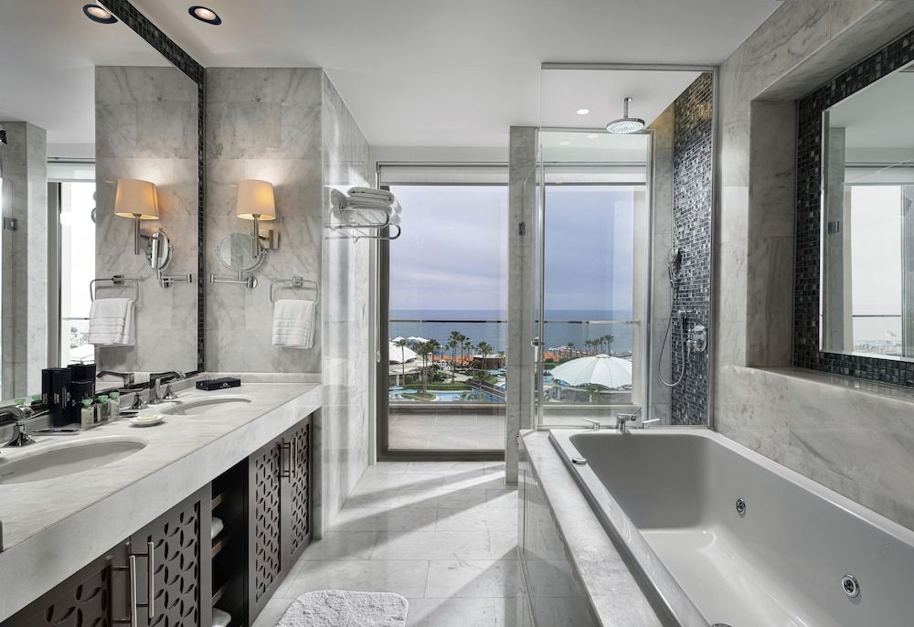 Palazzo Suite Sea View