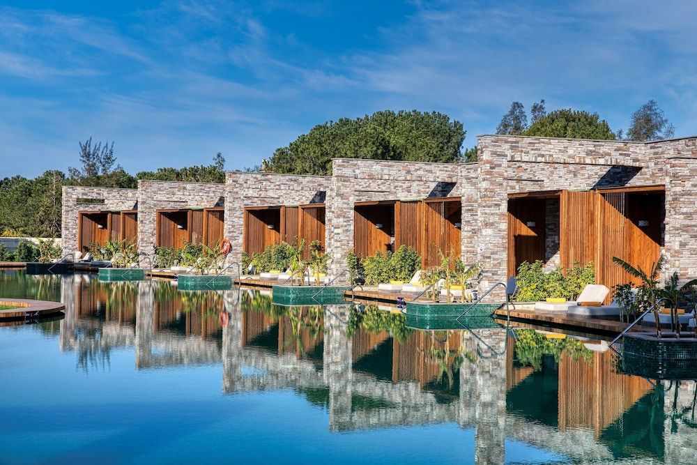 Luxury Lagoon Suite