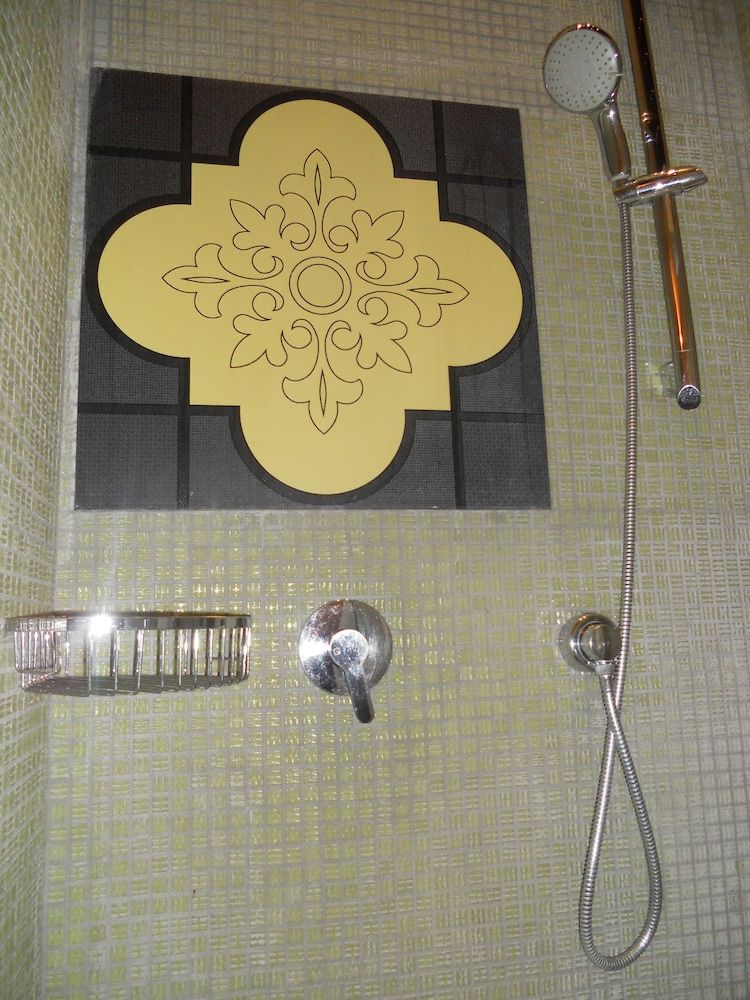 Assunta Domus Triple Room 13