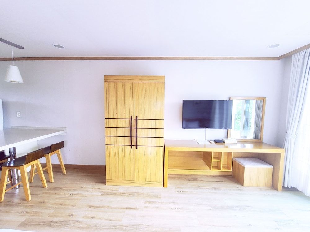 Dombe Resort Deluxe Twin Room, Ocean View 8