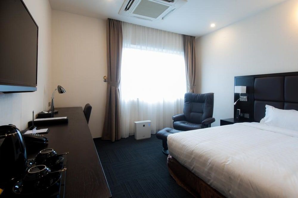 undefined Sakura Hotel 5