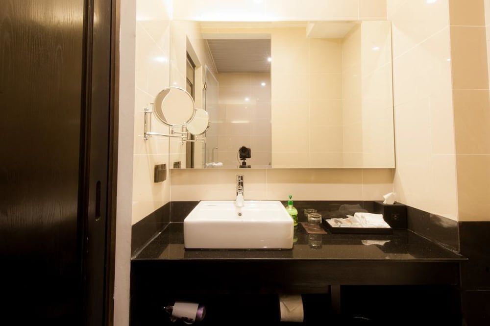 undefined Sakura Hotel 7