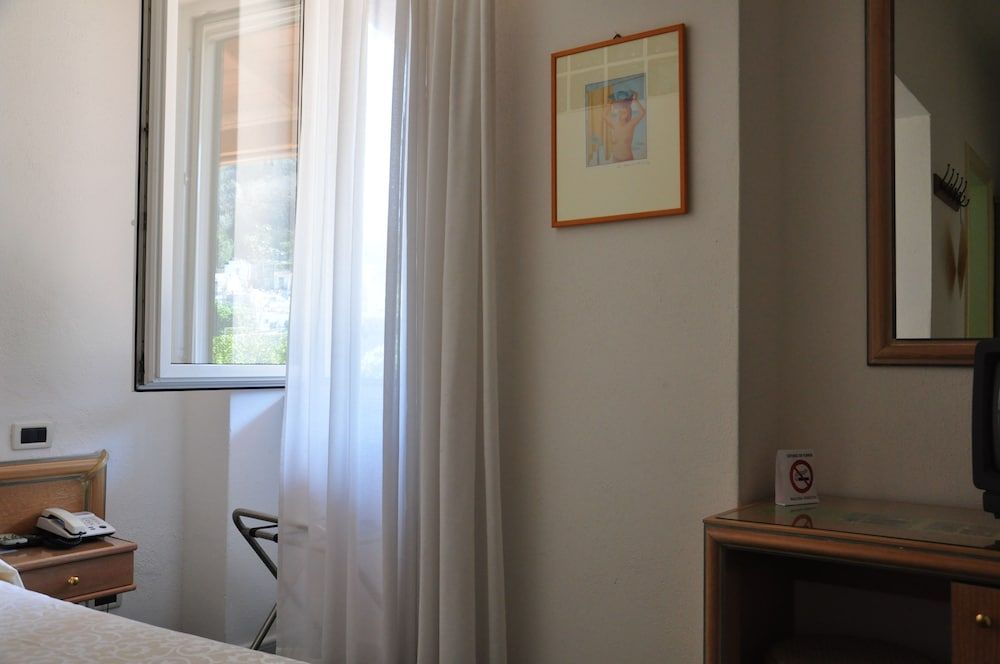 Hotel La Marticana Single Room 3