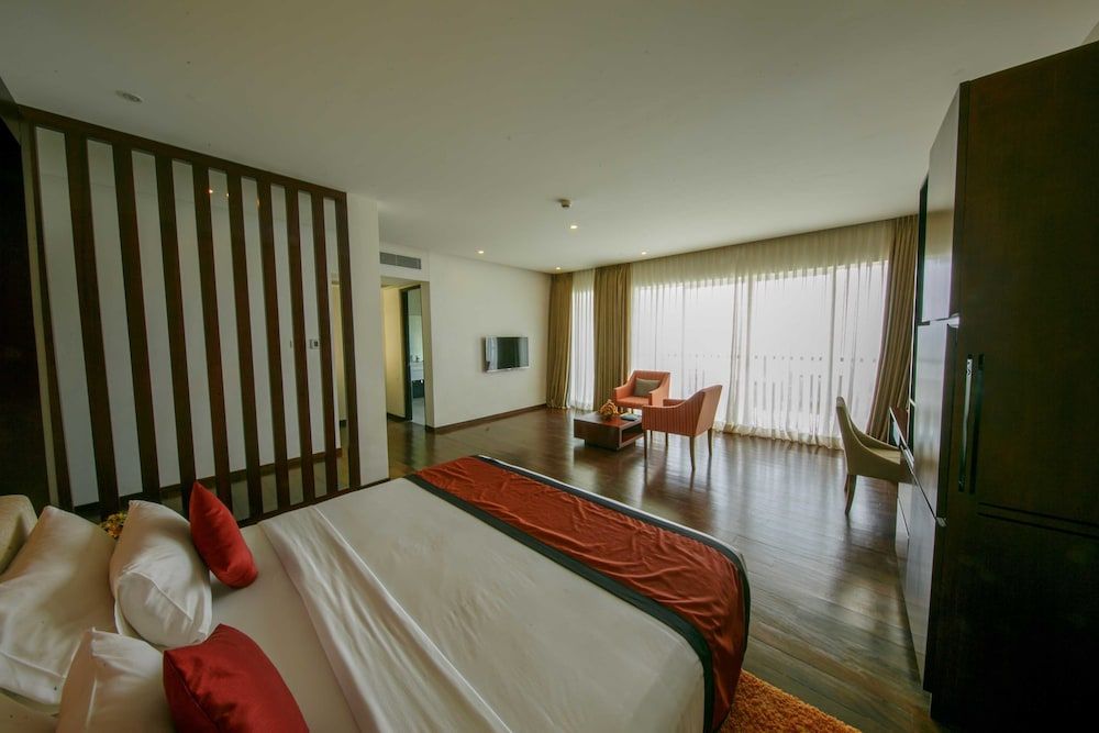Deluxe Suite